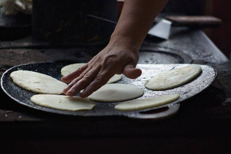 Exploring the World of Traditional Baking Techniques